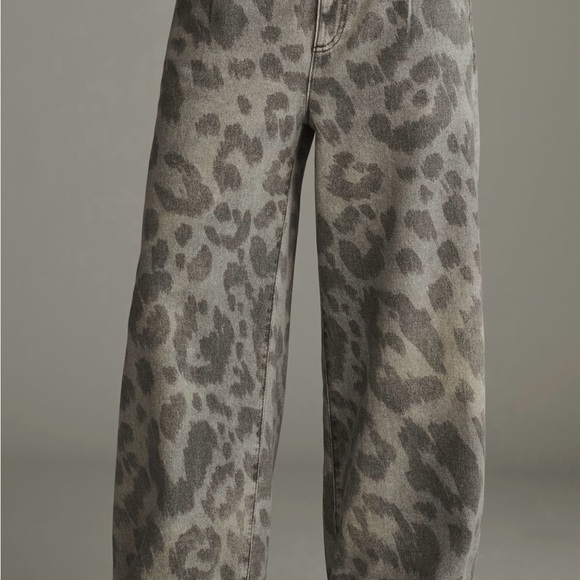 Pilcro Gray Leopard-Print Wide-Leg Jeans - Picture 2 of 5